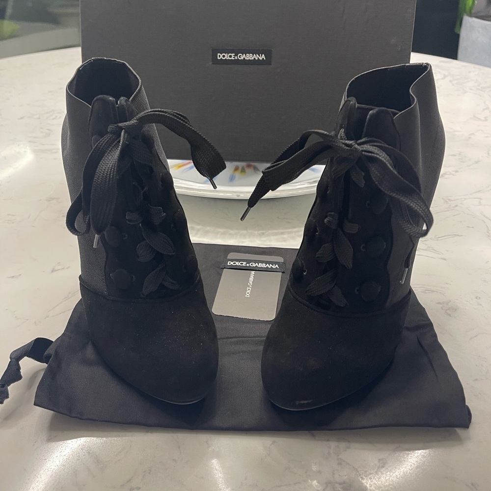 Dolce & Gabbana booties Euro 40 size 10